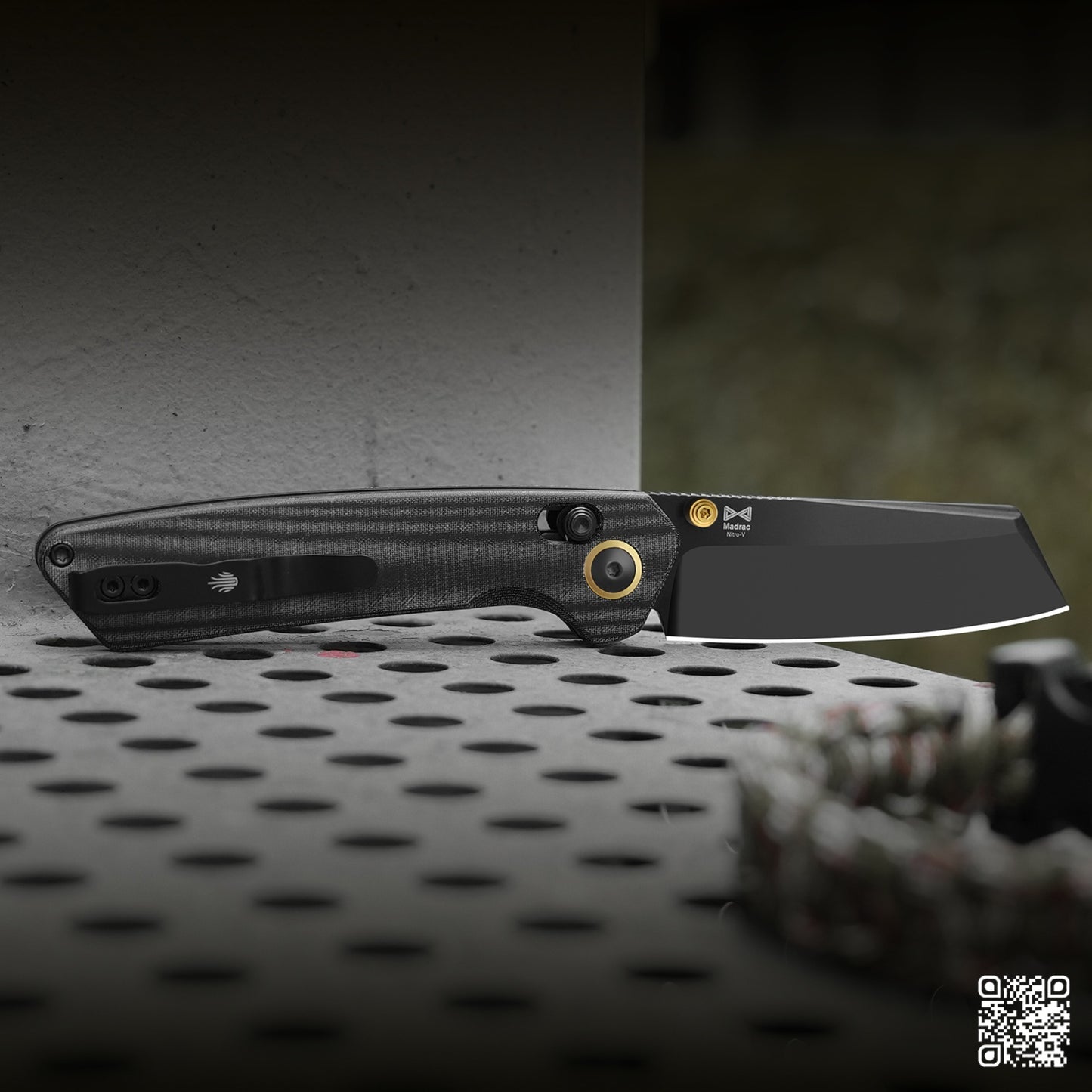 Kizer Madrac Clutch-Lock 3.06" Nitro-V Black Micarta Folding Knife V3693A1