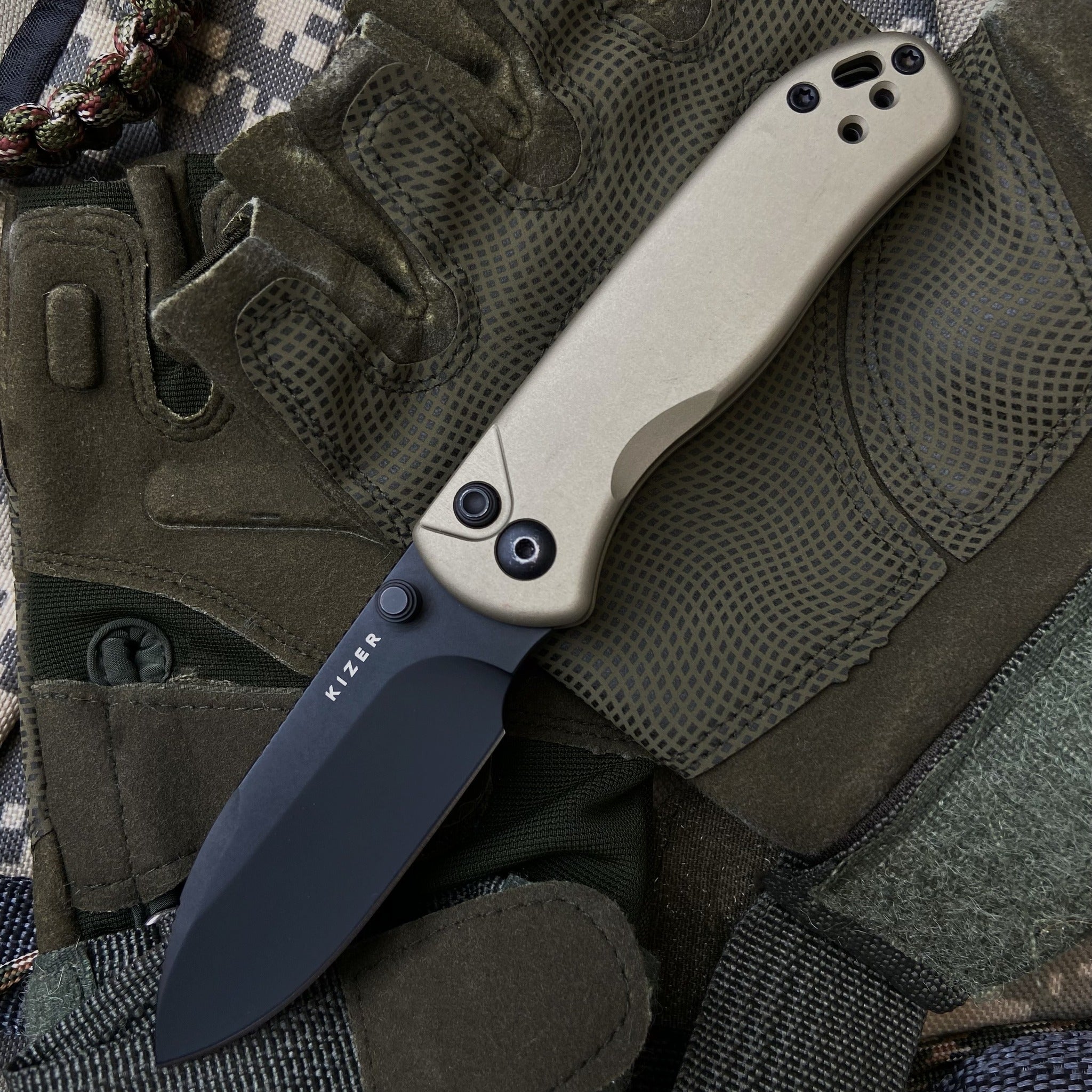 Kizer Drop Bear 2 Button-Lock 2.96