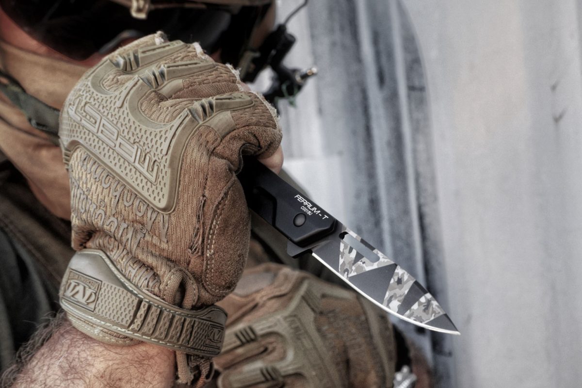 Extrema Ratio Ferrum T Black Warfare 2.87" N690 Folding Knife