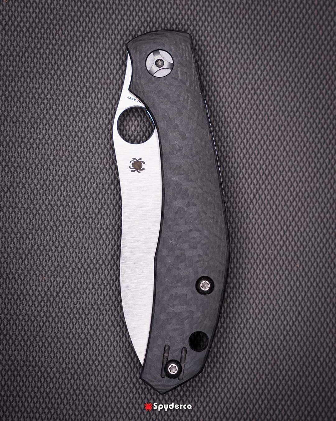 Spyderco Kapara 3.58" CPM S30V Carbon Fiber Folding Knife C241CFP
