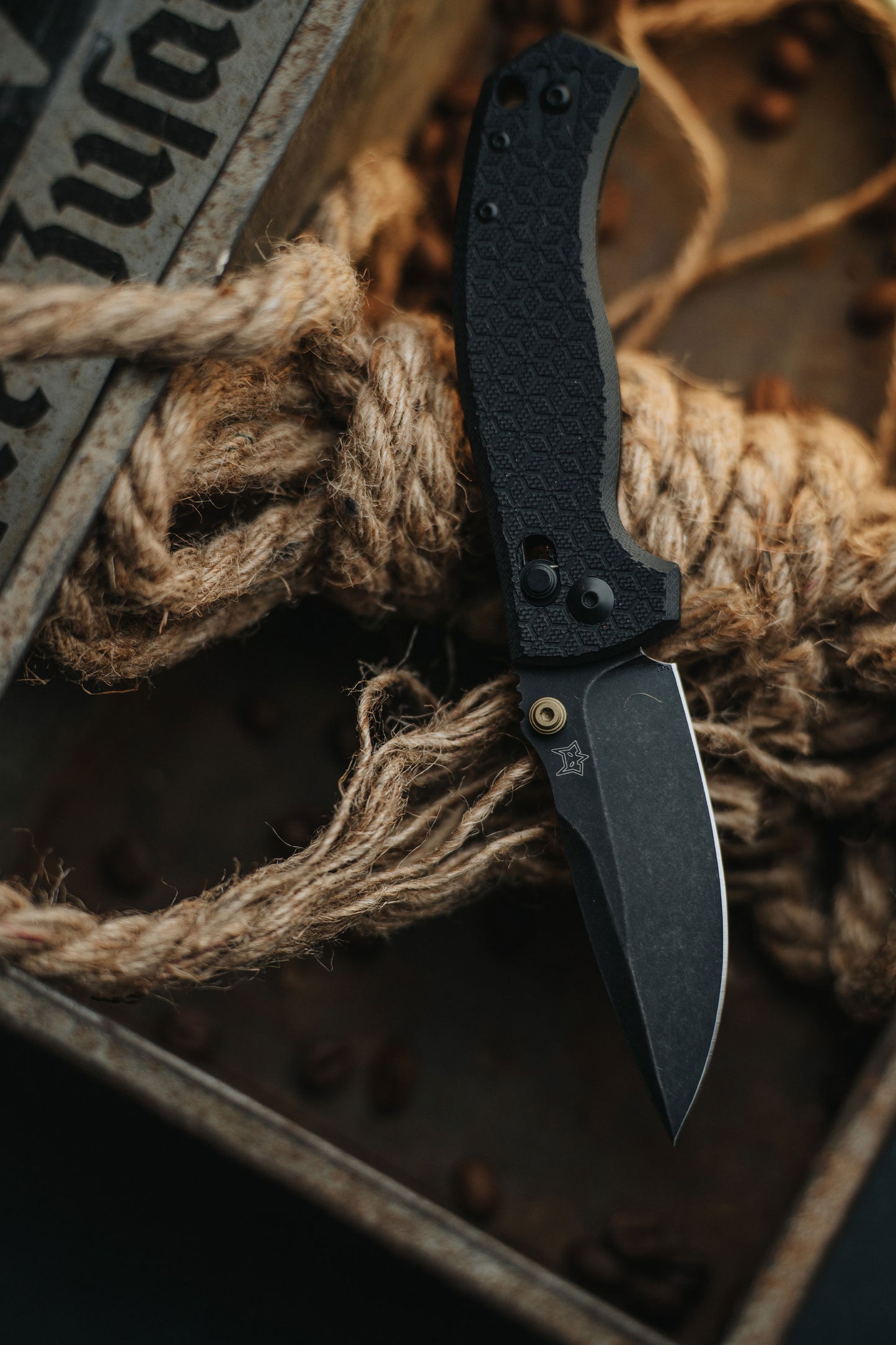 Fox Anzu 3.15" Magnacut Black PVD G10 Folding Knife by Les George FX-560 G10B