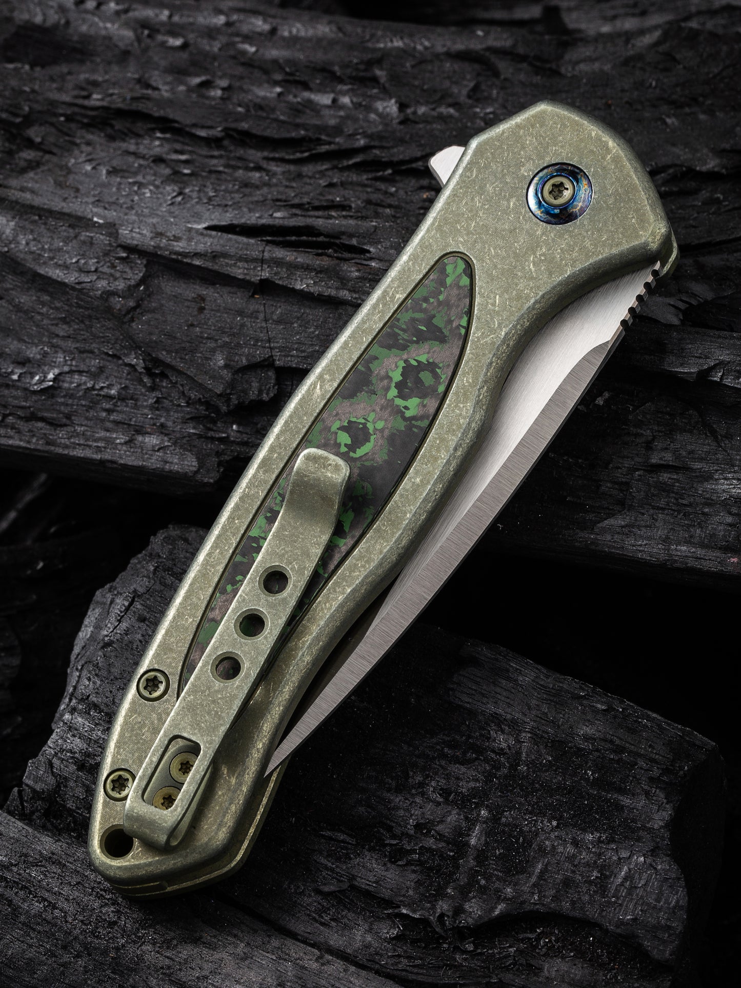 WE Kitefin Button Lock Limited Edition 3.22" CPM 20CV Jungle Wear Fat Carbon Fiber Green Titanium Folding Knife WE19002N-2