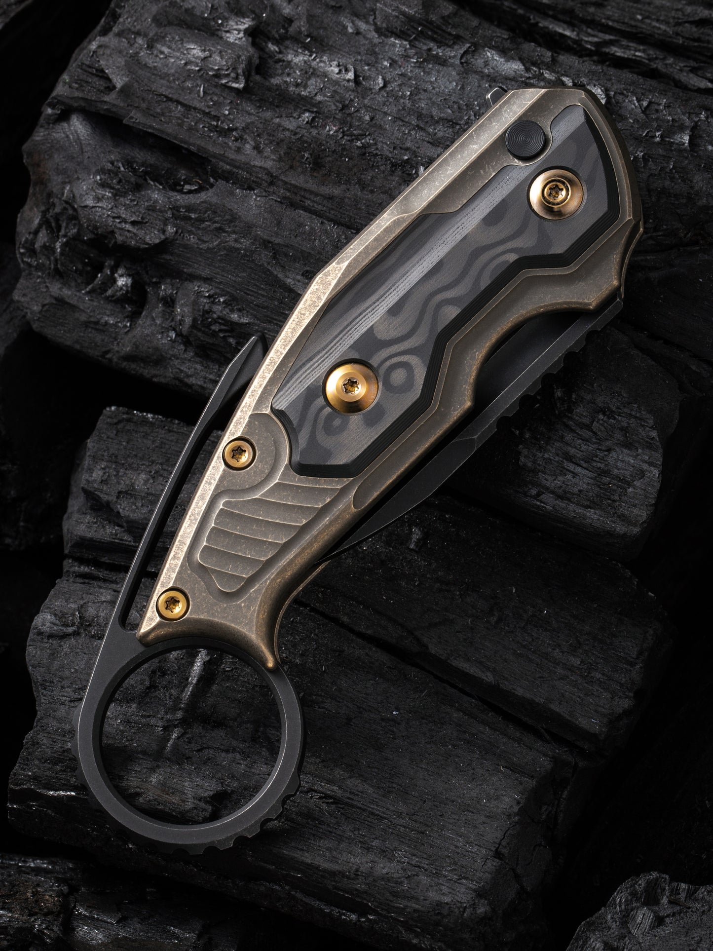 WE Yardbird 2.44" Black CPM 20CV Rose Carbon Fiber Bronze Titanium Folding Knife by Maciej Torbe WE22021-2