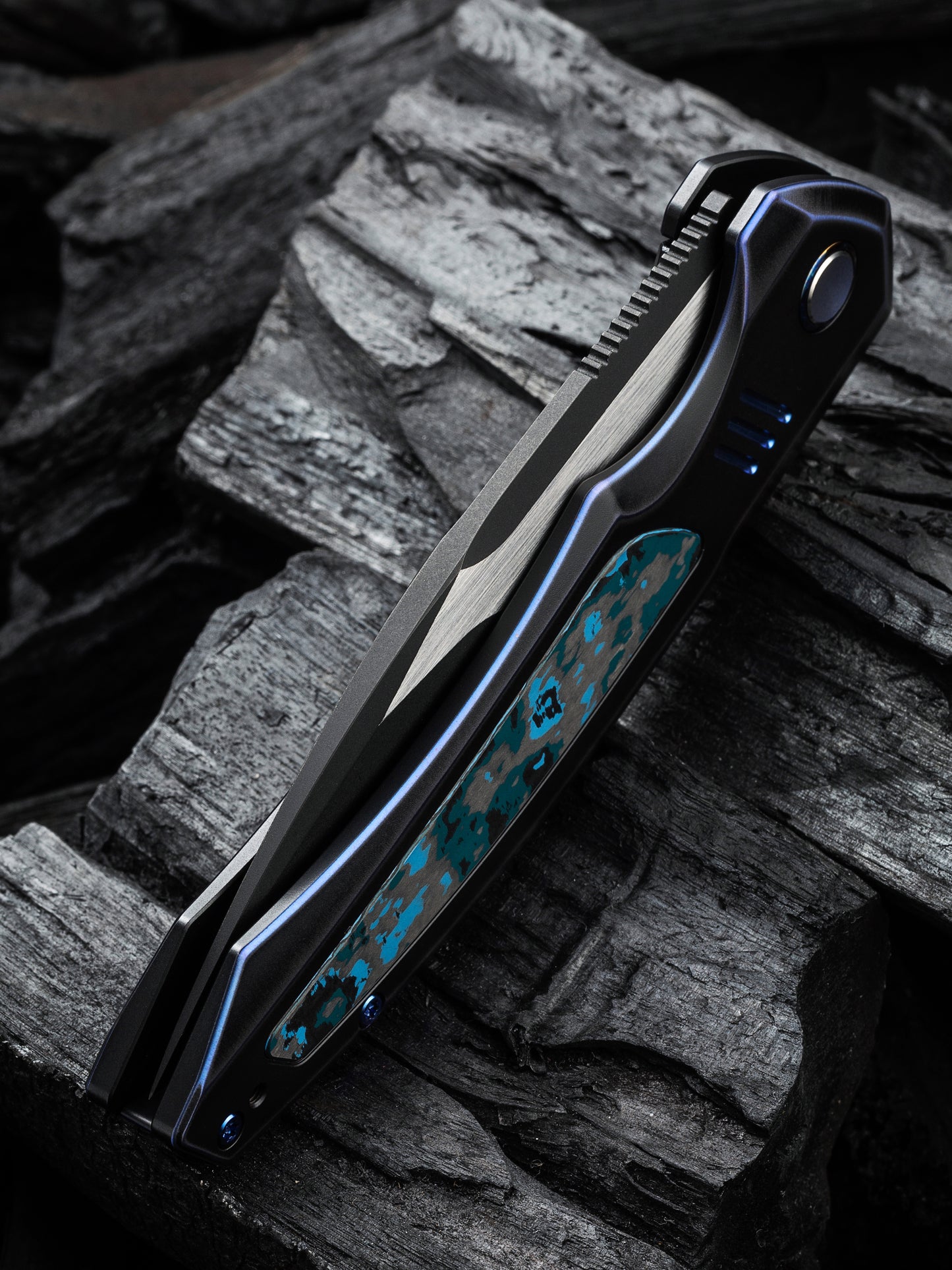 WE Hyperactive 3.8" Vanax Blue/Black Arctic Storm Fat Carbon Fiber Titanium Folding Knife WE23030-3