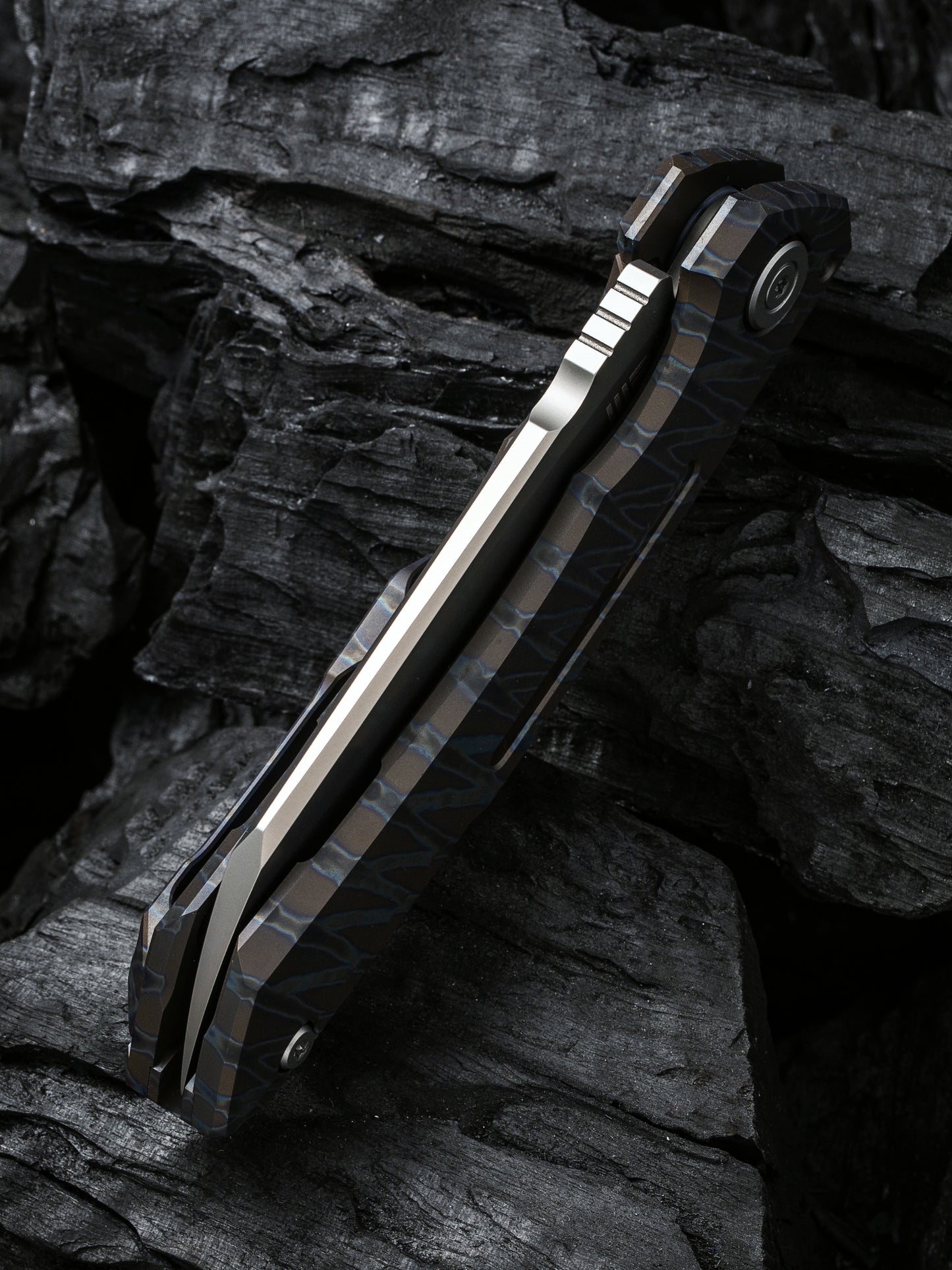 WE Snecx Mini Buster 3.43" CPM 20CV Tiger Stripe Flamed Titanium Folding Knife 2003C