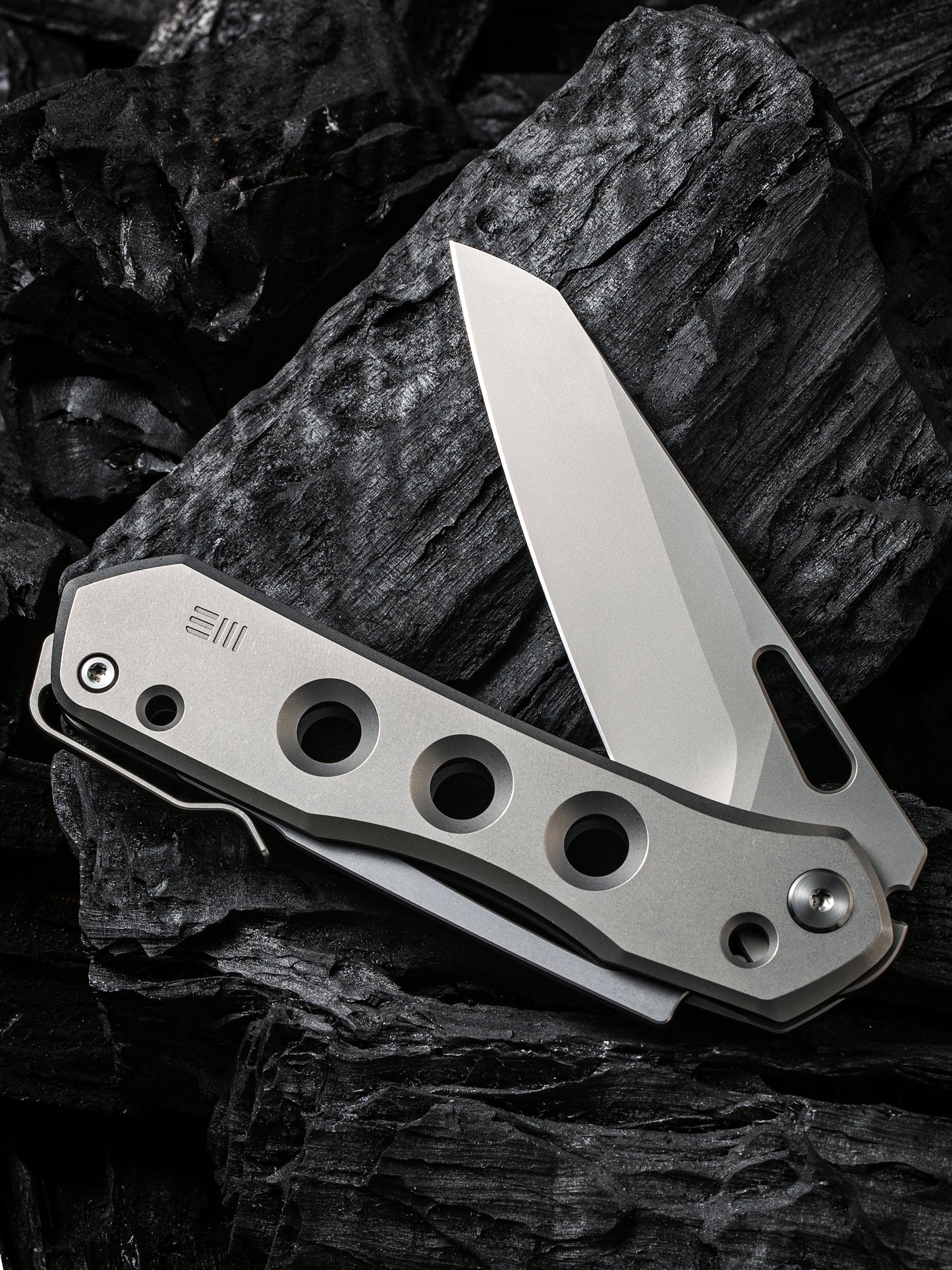 WE Snecx Vision R 3.54" CPM 20CV Gray Titanium Superlock Folding Knife WE21031-1