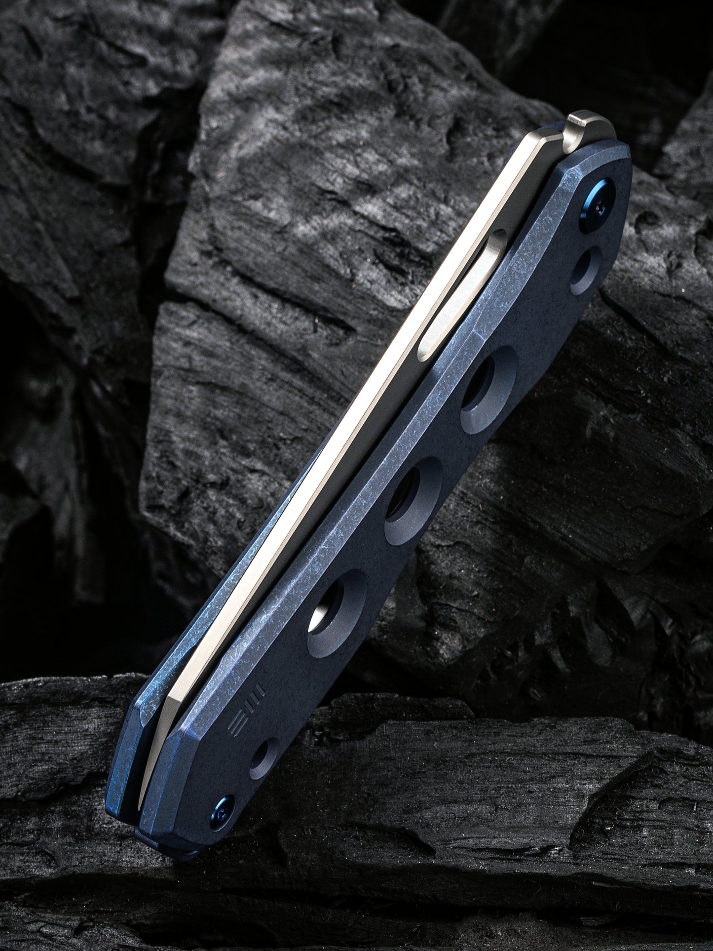 WE Snecx Vision R 3.54" CPM 20CV Blue Titanium Superlock Folding Knife WE21031-3