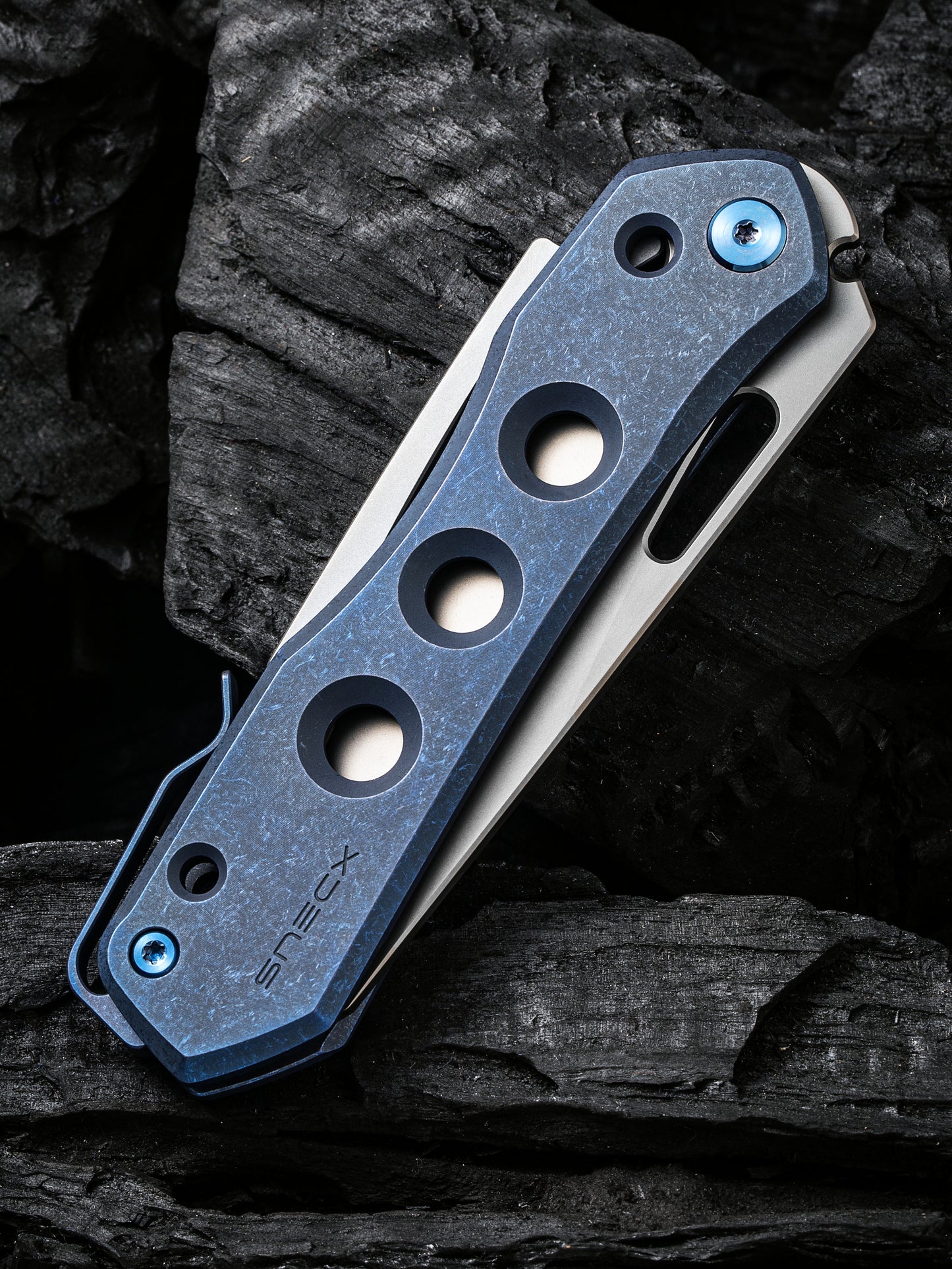 WE Snecx Vision R 3.54" CPM 20CV Blue Titanium Superlock Folding Knife WE21031-3