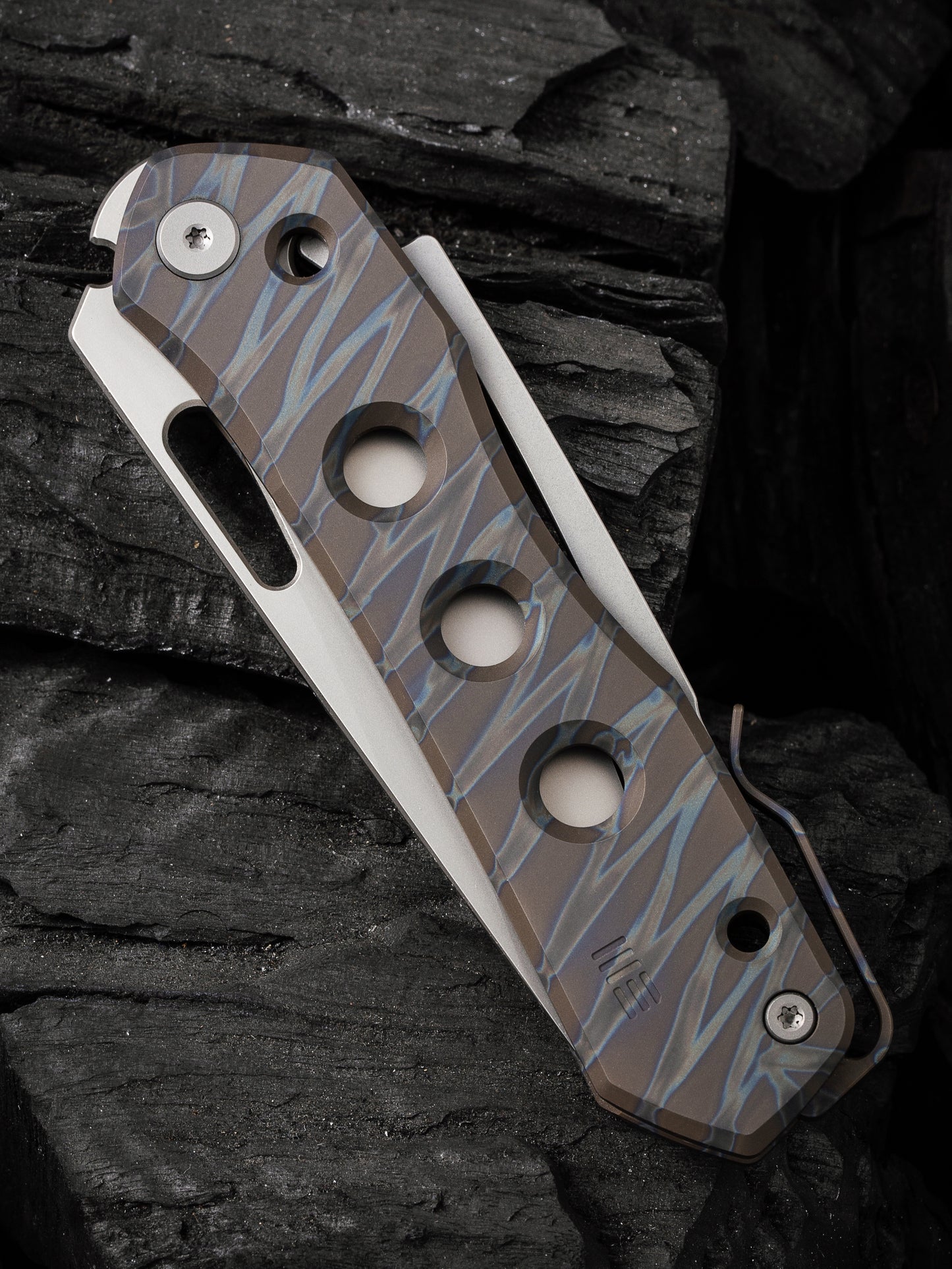 WE Snecx Vision R 3.54" CPM 20CV Tiger Stripe Flamed Titanium Superlock Folding Knife WE21031-6
