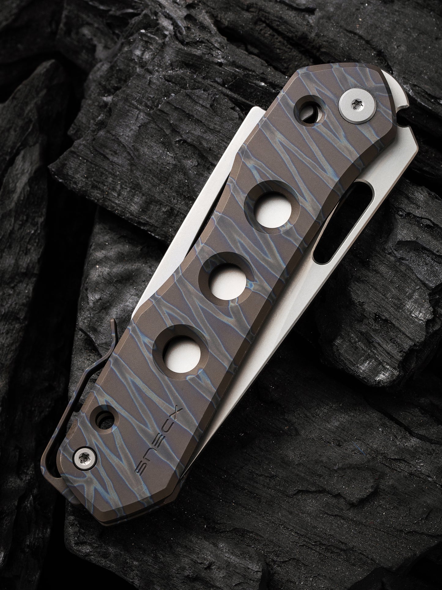 WE Snecx Vision R 3.54" CPM 20CV Tiger Stripe Flamed Titanium Superlock Folding Knife WE21031-6