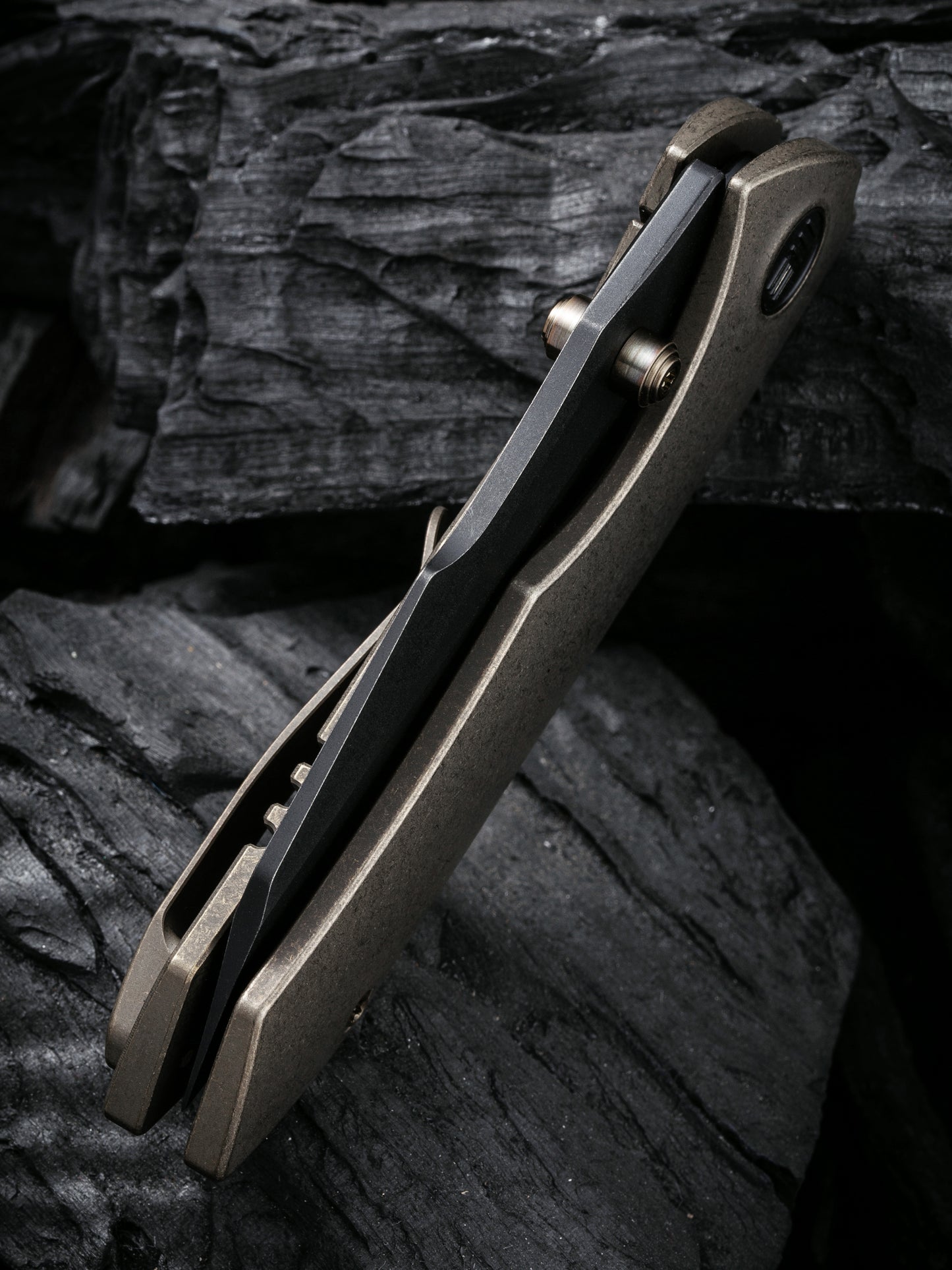 WE Knife High-Fin 2.98" CPM 20CV Bronze Titanium Folding Knife WE22005-2