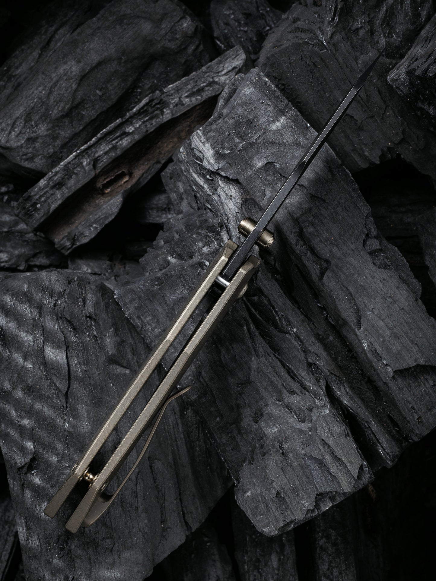 WE Knife High-Fin 2.98" CPM 20CV Bronze Titanium Folding Knife WE22005-2