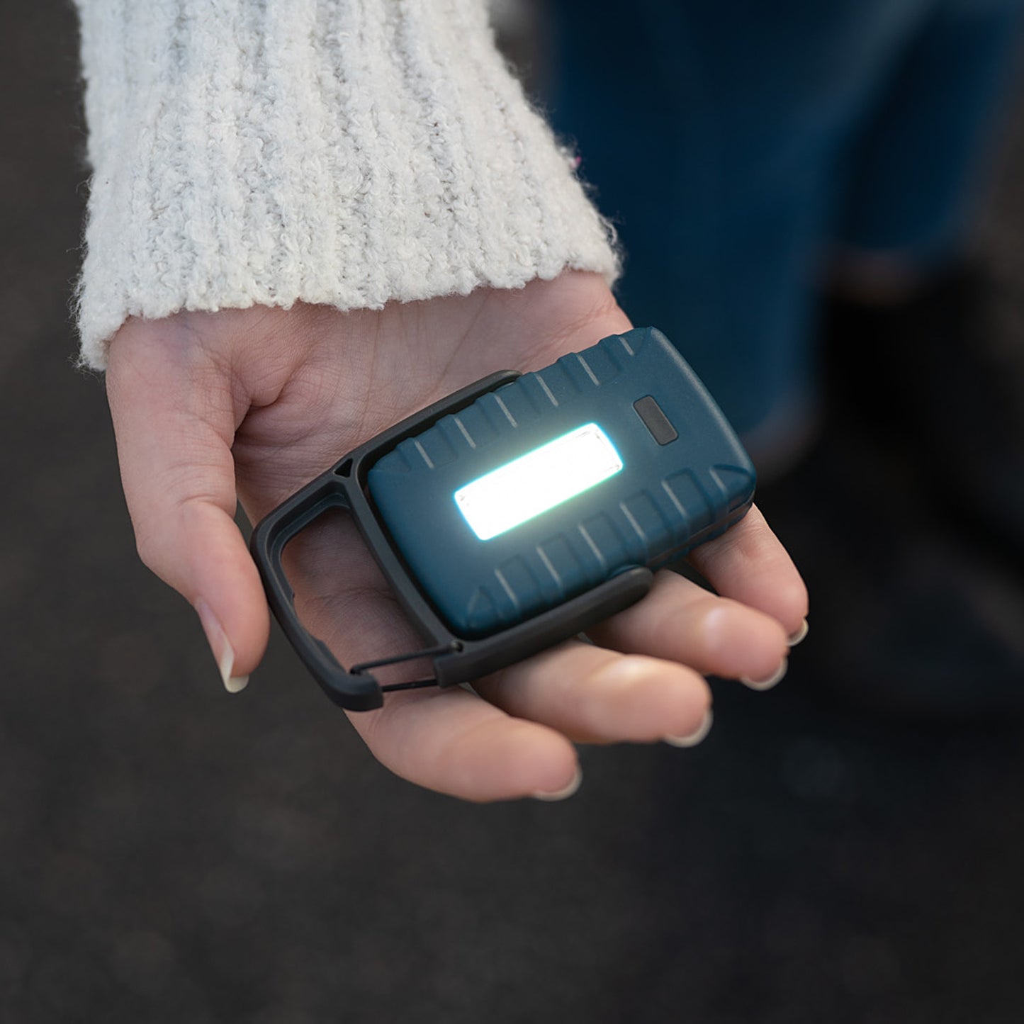 Carson Multipurpose COB LED Flashlight with Hook and Stand KL-20