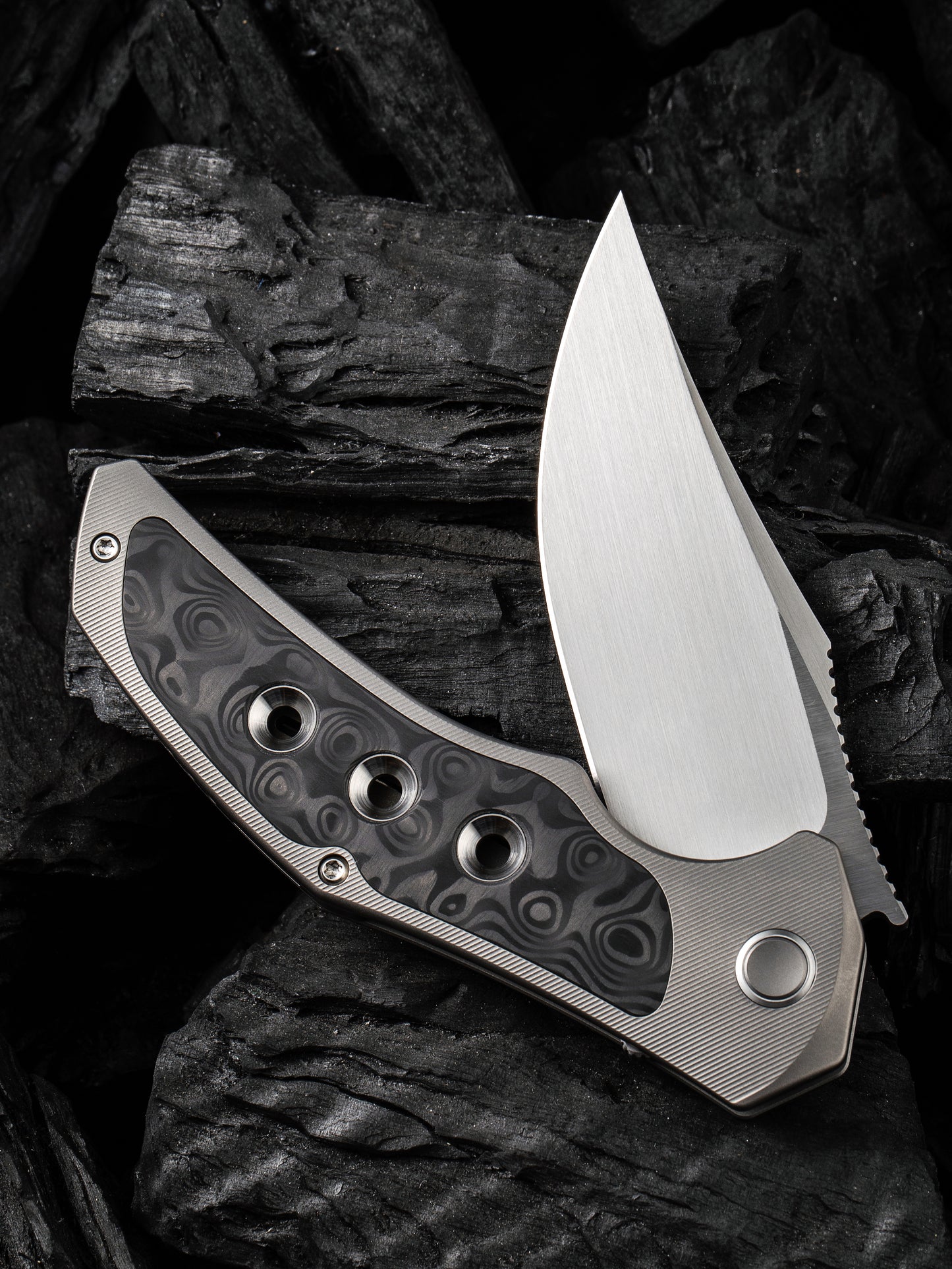 WE Magnetron 3.76" CPM 20CV Rose Carbon Fiber Titanium Folding Knife WE18058-2