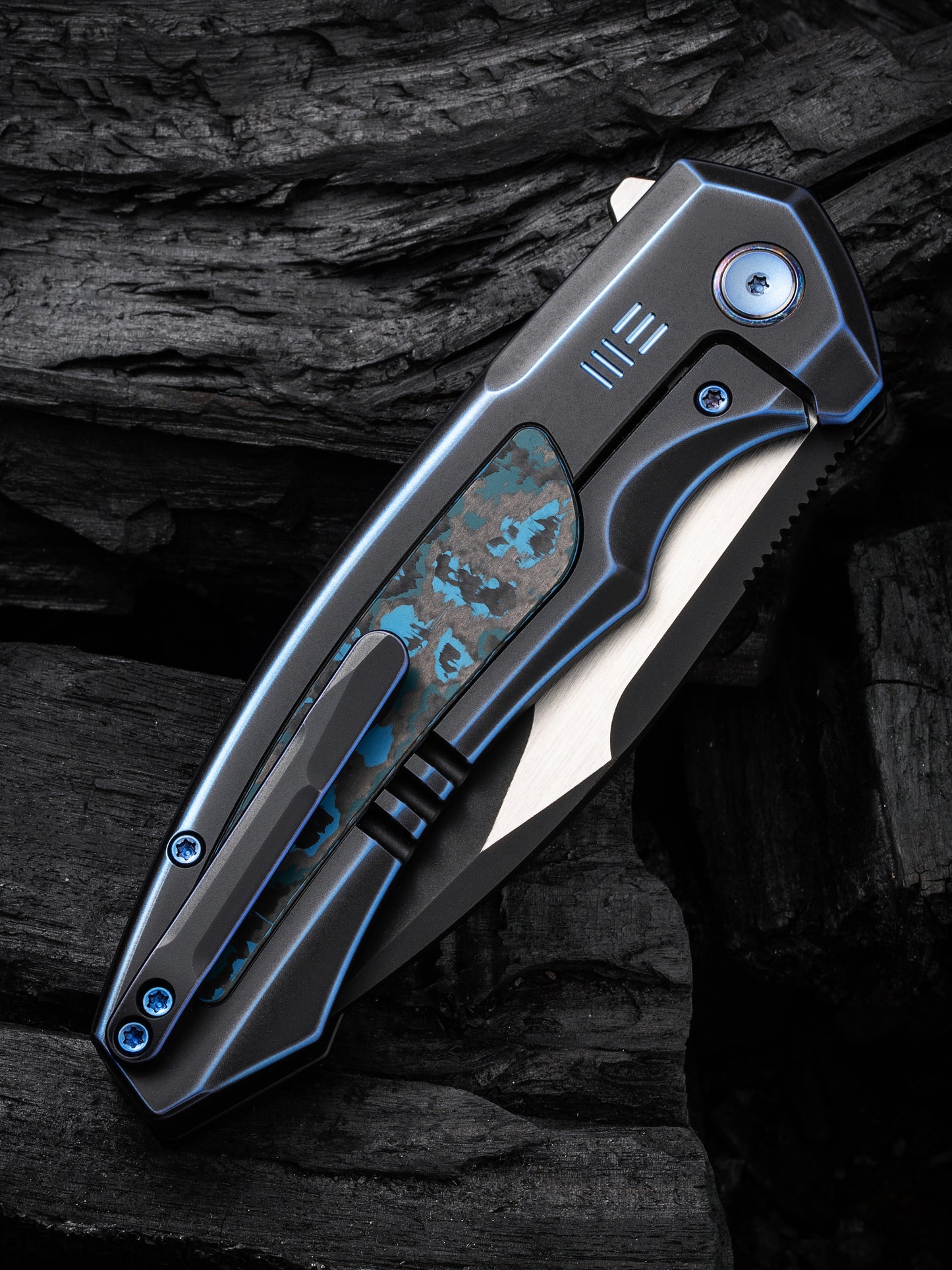 WE Hyperactive 3.8" Vanax Blue/Black Arctic Storm Fat Carbon Fiber Titanium Folding Knife WE23030-3
