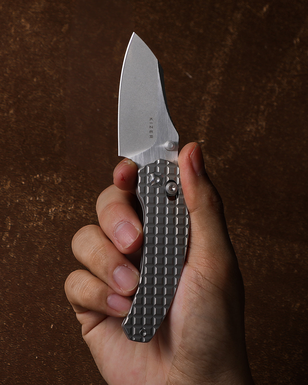 Kizer Mini Bulldog Clutch-Lock 2.51" S45VN Frag Titanium Folding Knife Ki3672SA2