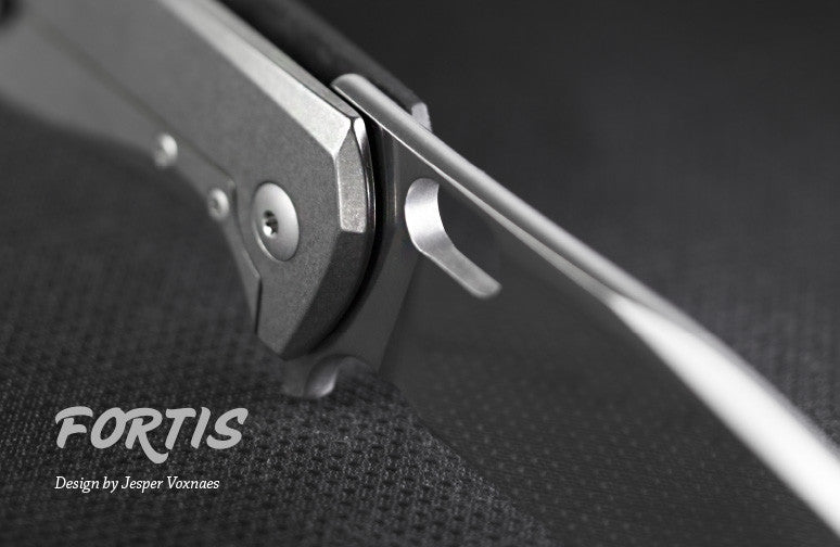 Viper Fortis 3.5" M390 Satin Folding Knife with Carbon Fiber and Titanium Handle - Jesper Voxnaes Design - V5950FC