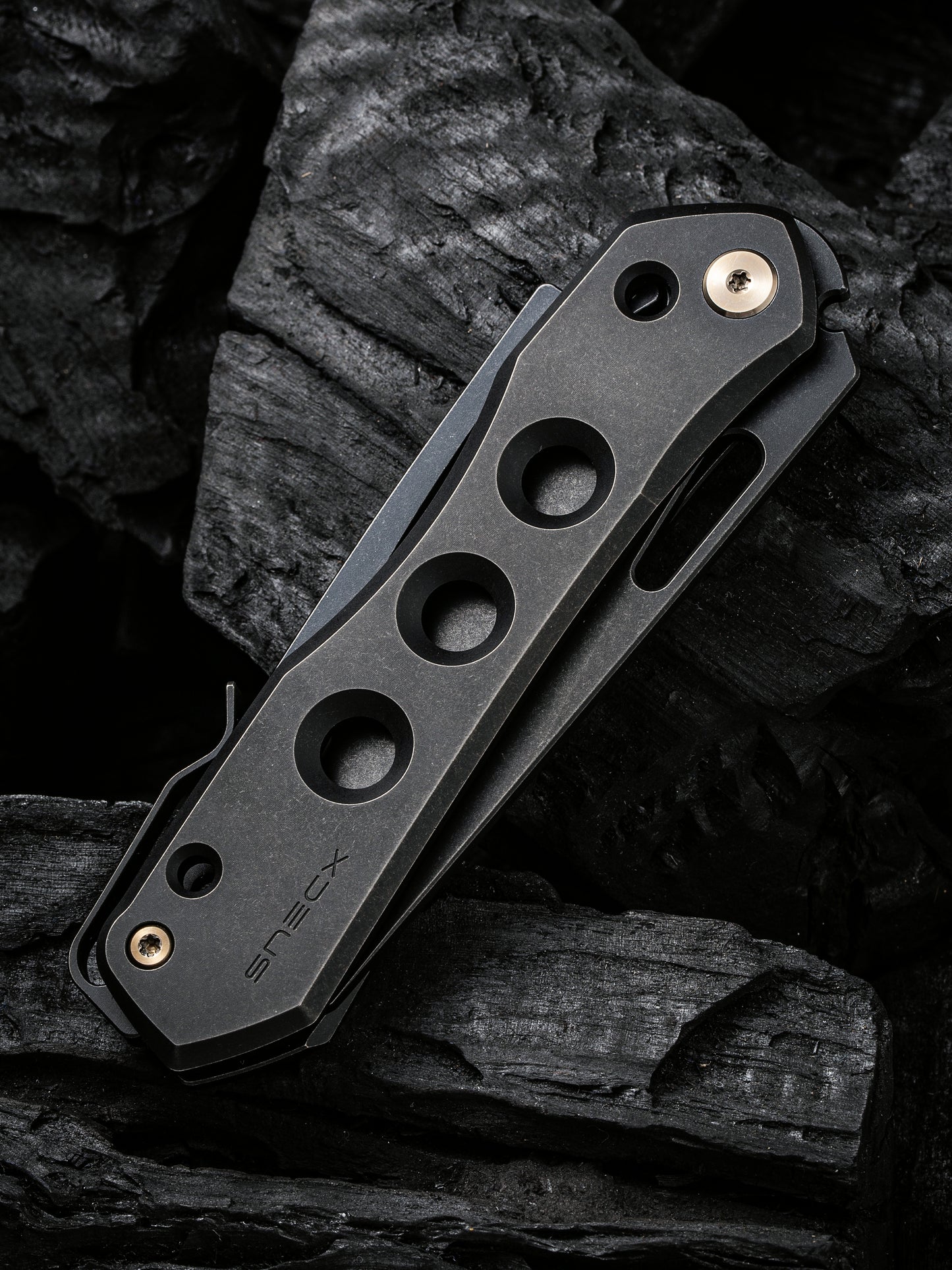 WE Snecx Vision R 3.54" CPM 20CV Black Titanium Superlock Folding Knife WE21031-2