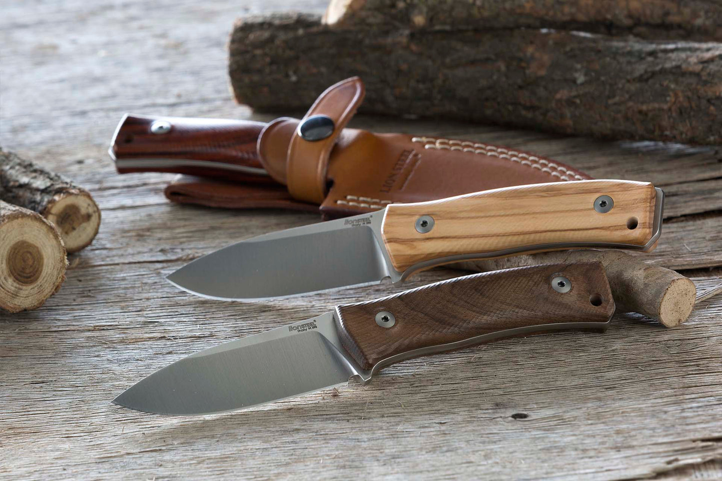 LionSteel M4 3.74" M390 Santos Wood Fixed Blade Bushcraft Knife with Leather Sheath