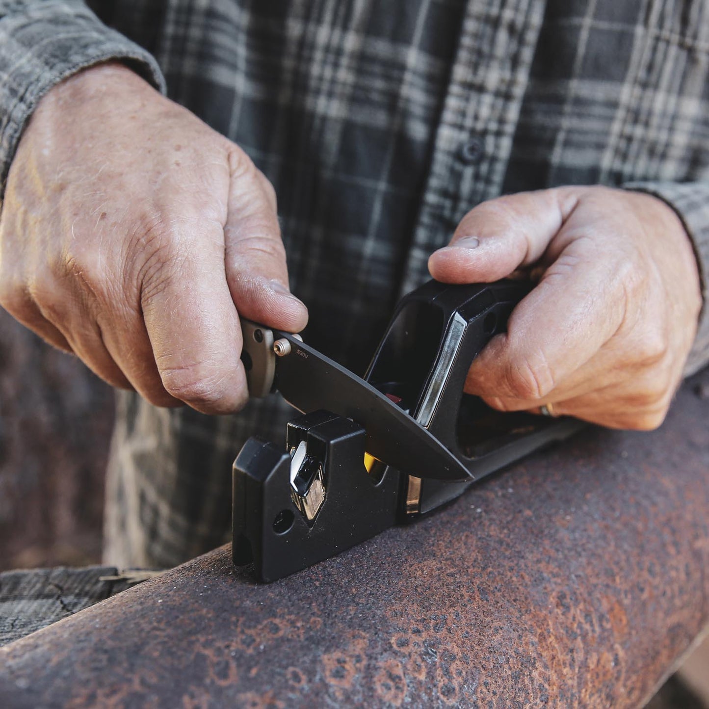 Work Sharp Pivot Pro Knife/Machete/Axe Sharpener with Diamond Plate
